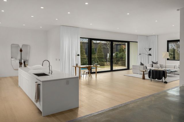 1143 Battery Ln, Nashville, TN 37220