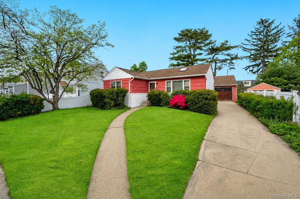 529 Liberty Street, Uniondale, NY 11553