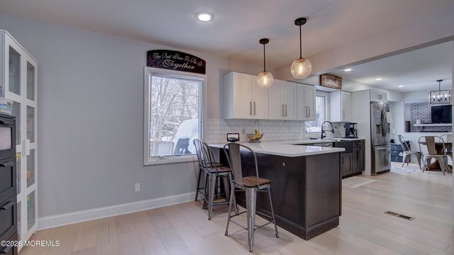 23 Livingston Lane, Manalapan, NJ 07726