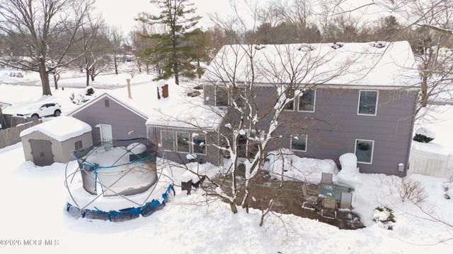 23 Livingston Lane, Manalapan, NJ 07726