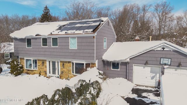 23 Livingston Lane, Manalapan, NJ 07726