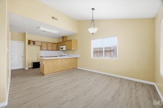 5423 Tyner Lane, Bakersfield, CA 93307