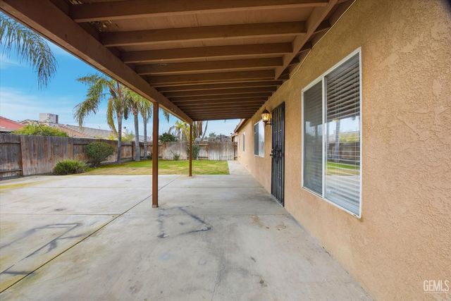 5423 Tyner Lane, Bakersfield, CA 93307