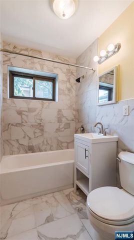 3021 Edwin 2J, Fort Lee, NJ 07024
