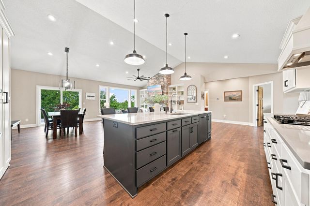 27200 Petes Hill Trail, Elko New Market, MN 55020