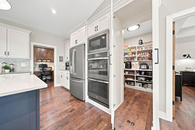 27200 Petes Hill Trail, Elko New Market, MN 55020
