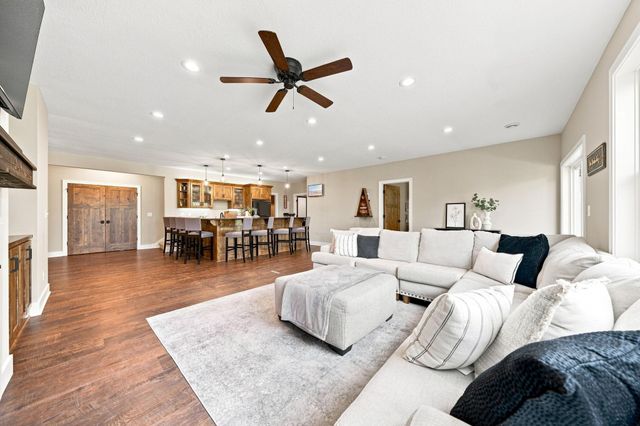 27200 Petes Hill Trail, Elko New Market, MN 55020