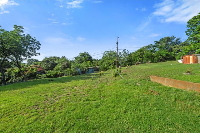 421 E Tarrant Road, Grand Prairie, TX 75050