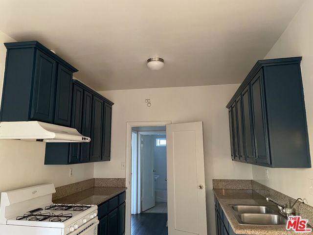 837 White Knoll Drive, Los Angeles, CA 90012