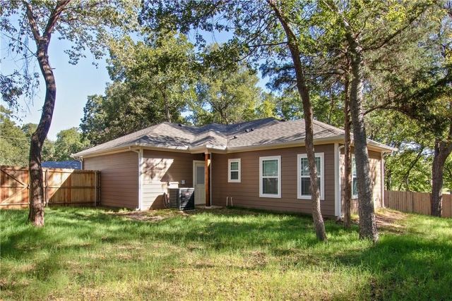 1120 E Epstein Street, Sherman, TX 75090