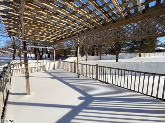 10 Liberty Ln, Franklin Twp., NJ 08873