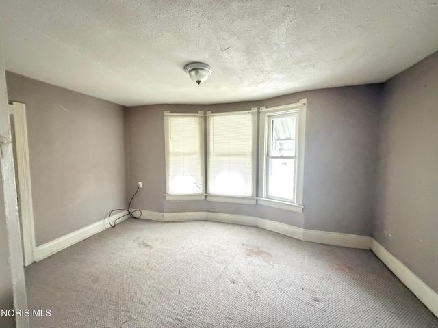 1143 South Avenue, Toledo, OH 43609