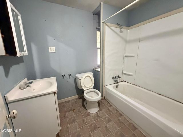 1143 South Avenue, Toledo, OH 43609