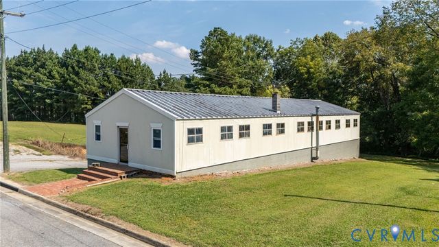 104 Cotton St, Lawrenceville, VA 23868