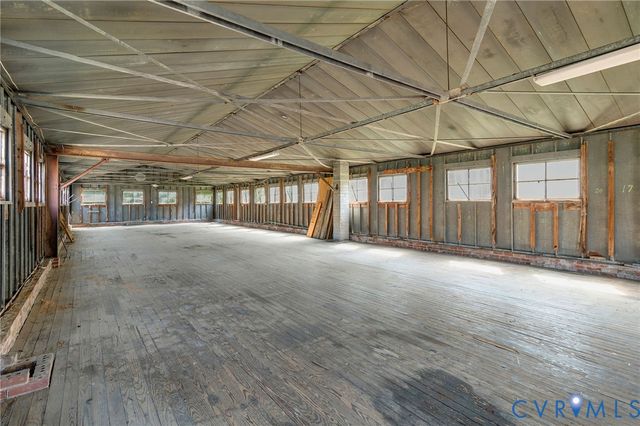 104 Cotton St, Lawrenceville, VA 23868