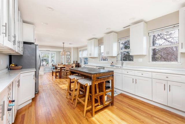 26 Cedar St 2, Marblehead, MA 01945