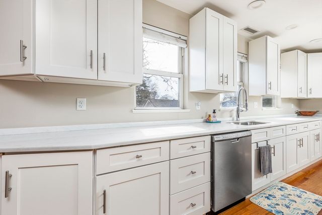 26 Cedar St 2, Marblehead, MA 01945