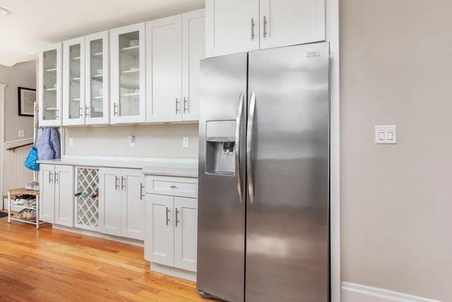 26 Cedar St 2, Marblehead, MA 01945