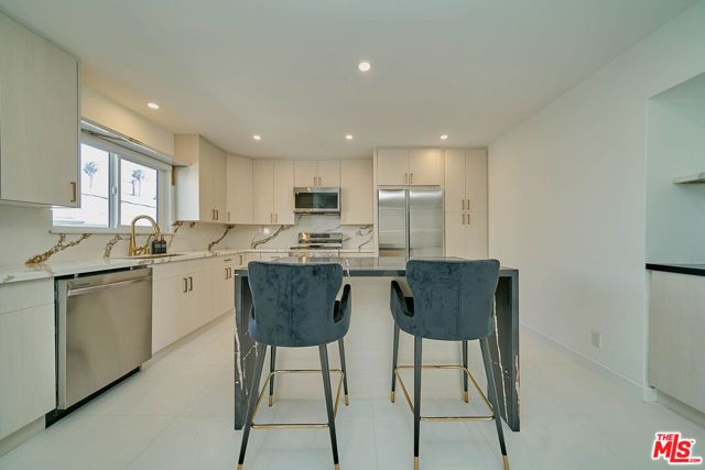840 18th Street 1, Santa Monica, CA 90403