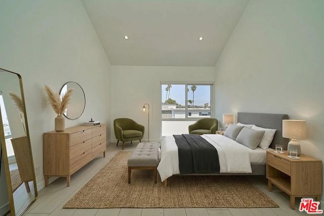 840 18th Street 1, Santa Monica, CA 90403