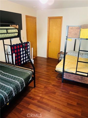 385 Wylerhorn, Crestline, CA 92325