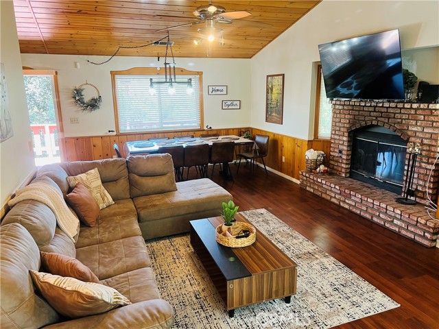 385 Wylerhorn, Crestline, CA 92325