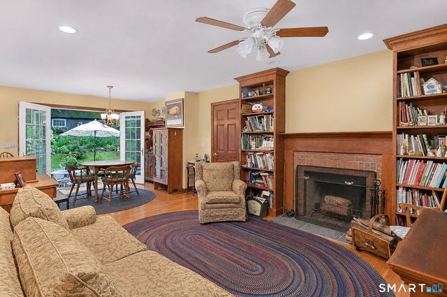 16 Jonathan Drive, Roxbury, CT 06783