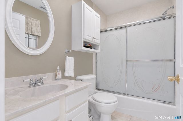 16 Jonathan Drive, Roxbury, CT 06783