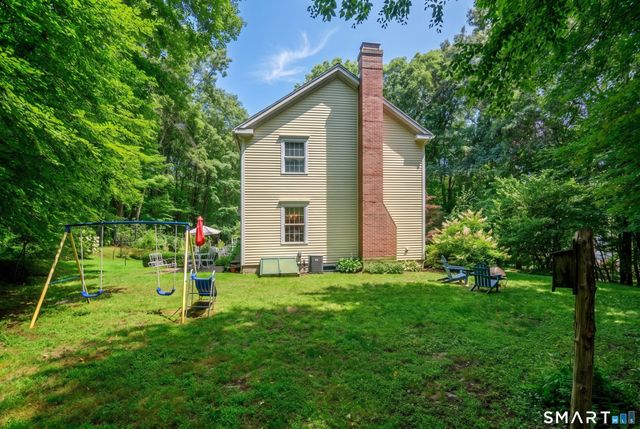16 Jonathan Drive, Roxbury, CT 06783