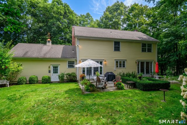 16 Jonathan Drive, Roxbury, CT 06783