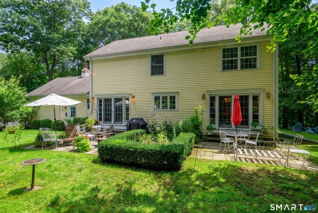 16 Jonathan Drive, Roxbury, CT 06783