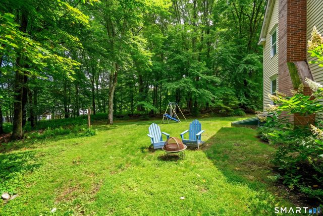 16 Jonathan Drive, Roxbury, CT 06783