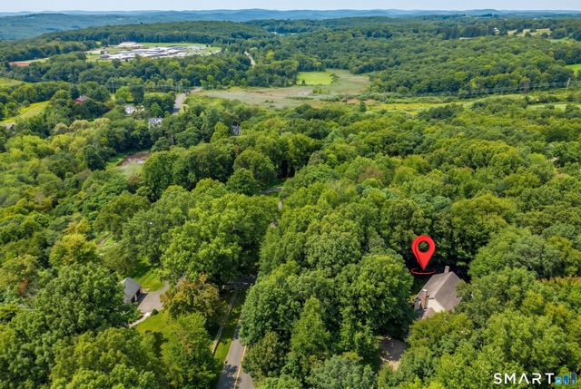 16 Jonathan Drive, Roxbury, CT 06783