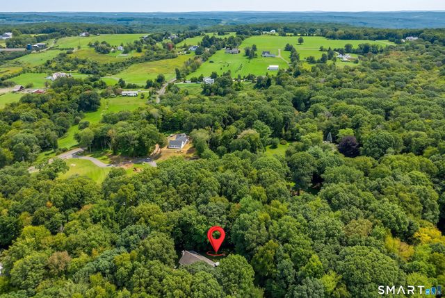 16 Jonathan Drive, Roxbury, CT 06783