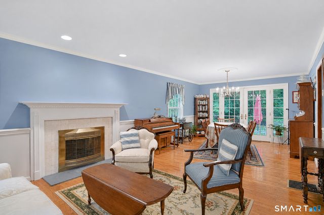 16 Jonathan Drive, Roxbury, CT 06783