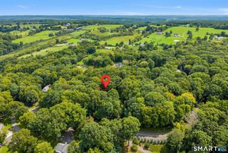 16 Jonathan Drive, Roxbury, CT 06783