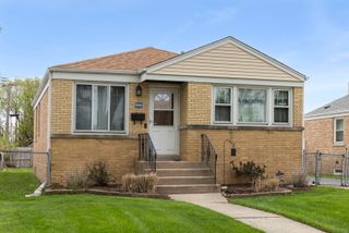 9966 Montrose Avenue, Schiller Park, IL 60176