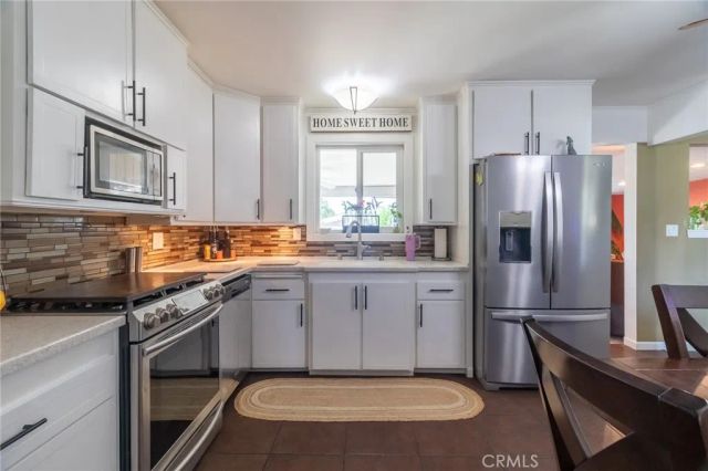 211 Orchid Court, Redlands, CA 92373