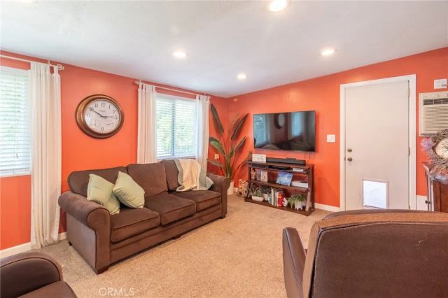 211 Orchid Court, Redlands, CA 92373