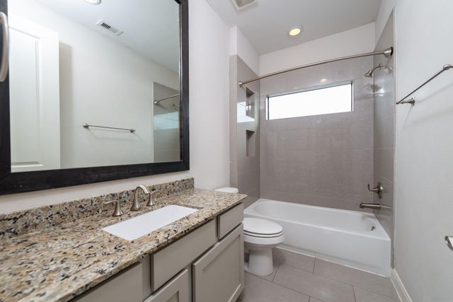 3504 Chenevert Street A, Houston, TX 77004