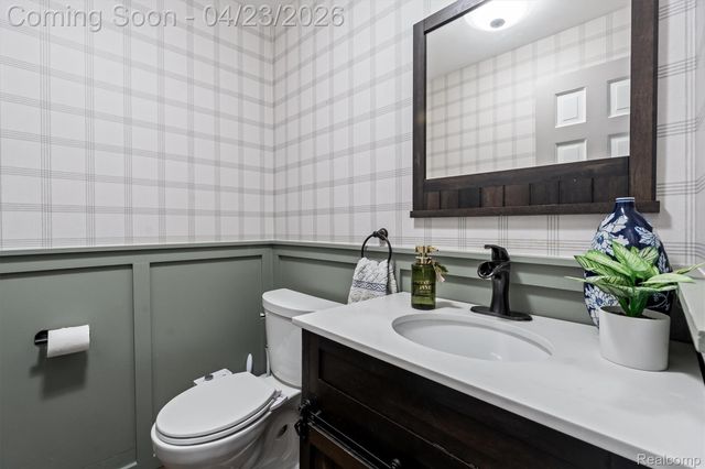 3226 Hartslock Woods Drive, West Bloomfield Charter Township, MI 48322