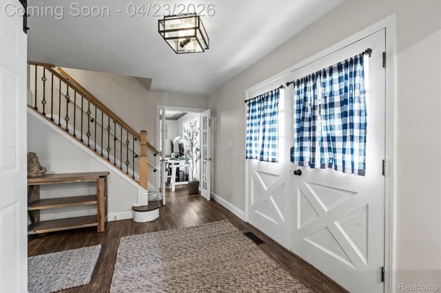 3226 Hartslock Woods Drive, West Bloomfield Charter Township, MI 48322