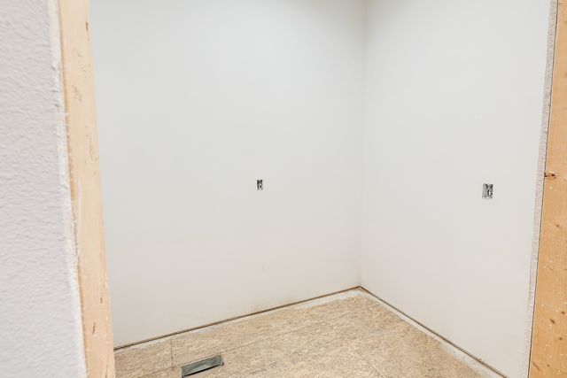 1886 Freesia Lane, Pella, IA 50219