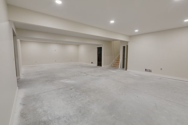 1886 Freesia Lane, Pella, IA 50219