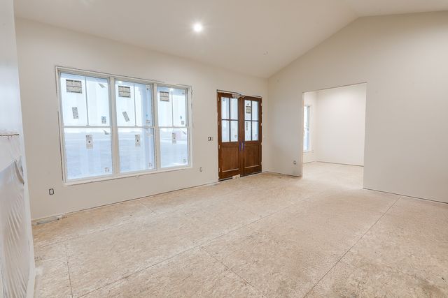 1886 Freesia Lane, Pella, IA 50219