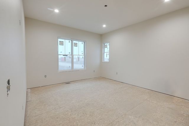 1886 Freesia Lane, Pella, IA 50219