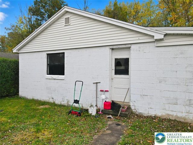 525 Dewey Street, Scranton, PA 18519