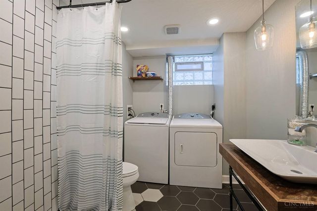 5715 Carthage Avenue, Norwood, OH 45212
