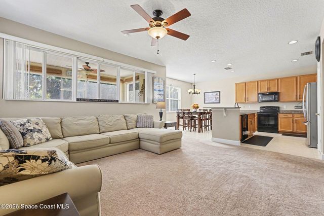 530 Saint Andre Boulevard SW, Palm Bay, FL 32908