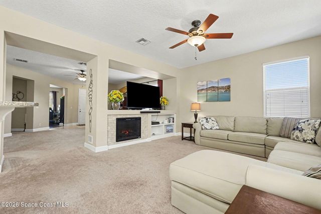 530 Saint Andre Boulevard SW, Palm Bay, FL 32908